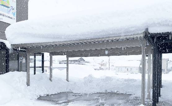 令和３年豪雪に耐える積雪対応折板カーポート･プレミアムＡ